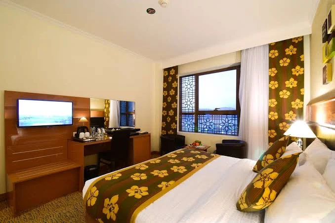 Golden Tulip Al Ansar